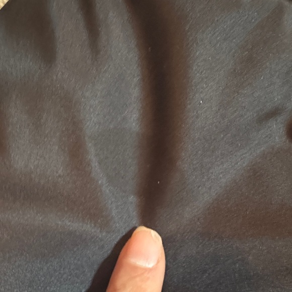 Marvel Boys Black Red Puffer Avengers Hooded Coat Size 10/12 - Picture 4 of 4